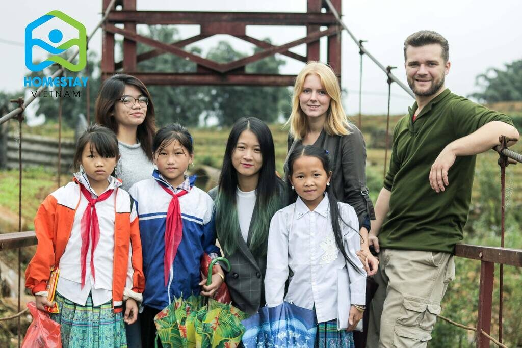 Helping ethnic children in Sapa