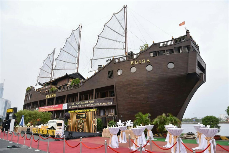 Elisa Floating Restaurant - A unique restaurant in Ho Chi Minh, Vietnam