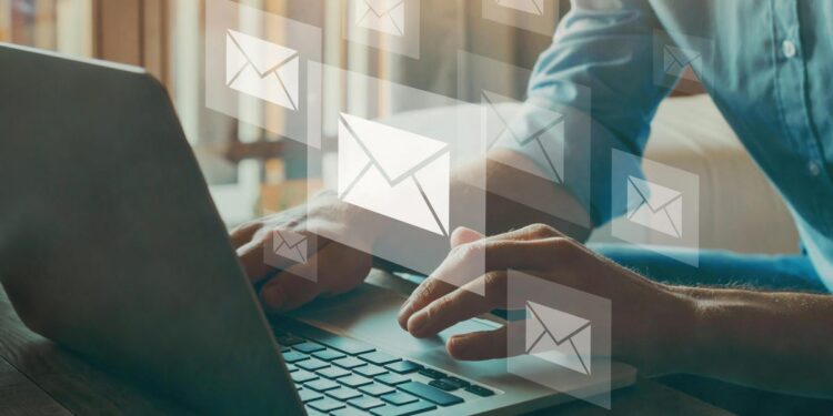 Lưu ý khi thực hiện hoạt động Email Marketing cho trung tâm Anh ngữ